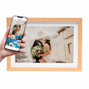 Ramă Foto Digitală Wi-Fi Denver PFF-1040LW, Ecran Tactil 10.1" HD IPS, Design din Lemn de Stejar, Software Frameo, 16 GB Stocare, USB-C, Light Wood - Img 2