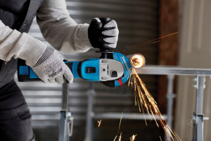 Sarokcsiszoló akkumulátorral és töltővel, 18V 4Ah, 8000rpm, Silverline - Img 4
