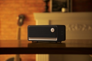 BOXE EDIFIER portabila bluetooth, RMS: 34W (8W + 8W + 18W), built-in Li-ion up to 9 hours, IP66, USB-C, black, "ES60-BK" - Img 3