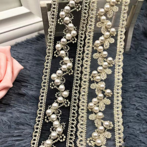 Banda Pasmanterie Brodata cu Lurex si Perle - Img 1
