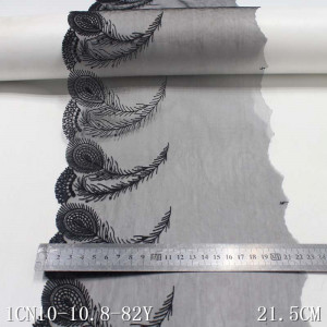 Embroidered Lace, 21.5 cm