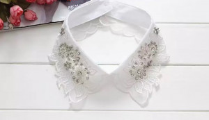 Embroidered White Collar with Crystals - Img 2