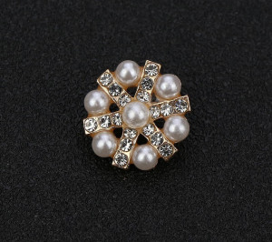 Star buttons with rhinestones and pearls, 16mm
