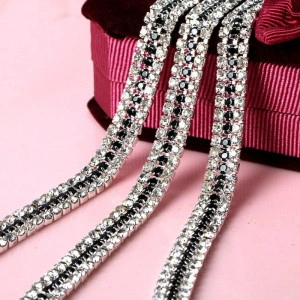 Decorative chain with black rhinestones, 8 mm - Img 2