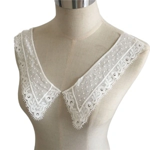 White Brocade collar, 24.5 x 9.5 cm