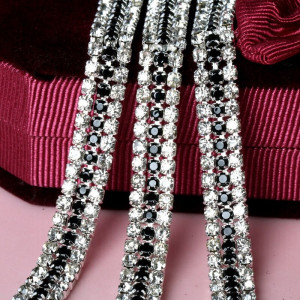Decorative chain with black rhinestones, 8 mm - Img 1