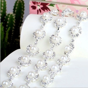 Lant decorativ cu strasuri si perle ivoire, 1cm