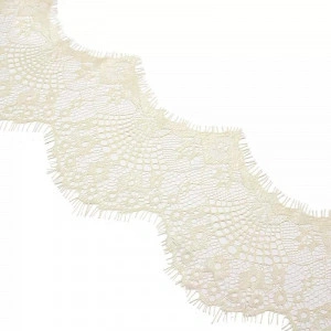 Dantela Fina Chantilly, Crem, 10 cm (3metri/bucata) - Img 2