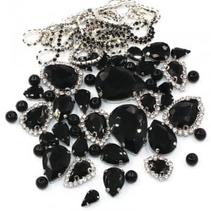 Set Cristale, Lant Strasuri si Perle, Negru, Baza Argintiu - Img 1
