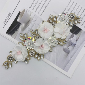 3D Flowers Crystals Applique & Pearl, White