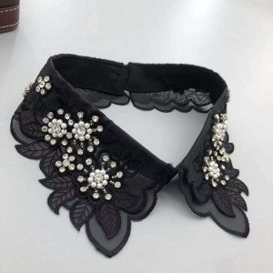 Black Embroidered Collar with Crystals - Img 3