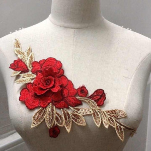 Embroidered 3D Rose appliqué, 33 x 13 cm