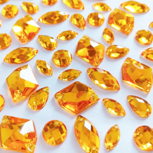 Mini Cristale de Cusut Acril, Galben Inchis ( 50 bucati/set)