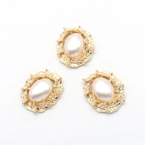 Pearl Pendant, Gold, 28MM