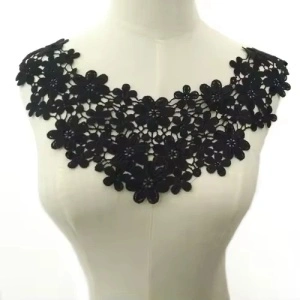 Collar Embroidered Flowers , Black, 48 x 29 cm