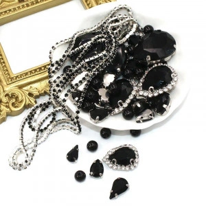 Crystal Set, Strass and Pearl Chain, Black, Silver Base - Img 3