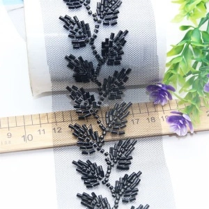 Pasmanterie Beads, Leaves, Black, 4cm - Img 2