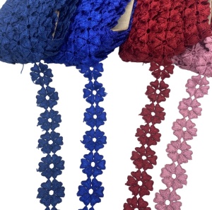 Synthetic Lace Flowers, 2.3 cm, (13metres/roll) - Img 4