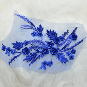 Aplicatie Brodata pe Tulle cu Flori 3D si Perle - Img 3