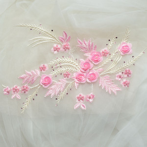 Aplicatie Brodata pe Tulle cu Flori 3D si Perle - Img 4