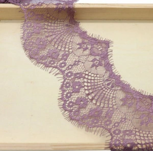 Chantilly Smooth Lace, 10 cm - 3 meters piece - Img 6