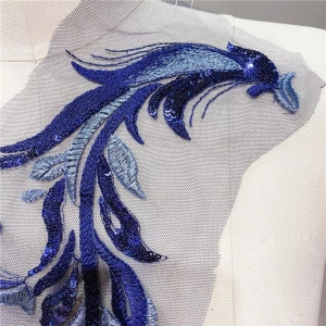 Coupon Peacock Feathers Embroidered Applique - Img 2