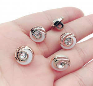 White Crystal Buttons 11MM - Img 2