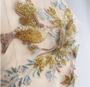 Embroidered 3D butterflies appliqué, 36 x 30 cm - Img 2