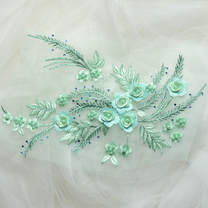 Embroidered appliqué on tulle with 3D flowers and pearls - Img 5
