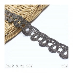 Guipure Lace with Golden Lurex Thread, 3 cm - Img 6