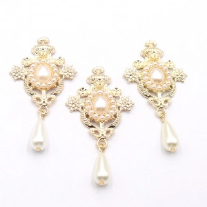 Pearl Pendant, Gold, 60 x35 MM