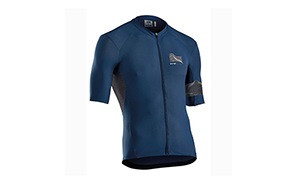Tricouri si bluze