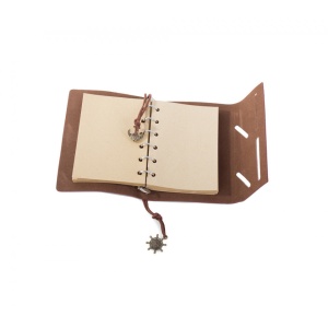 Jurnal de calatorie cu legatori din piele, A6, 150x100 mm, 70 file perforate, Maro Inchis