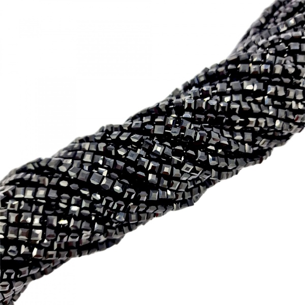 Cristale cubice 4 mm - șirag aprox 100 bucăți - negru