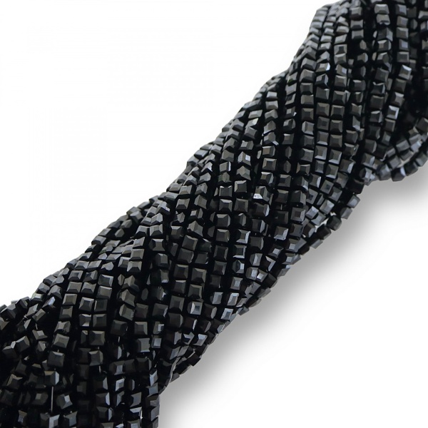 Cristale cubice 6 mm - șirag aprox 100 bucăți - negru