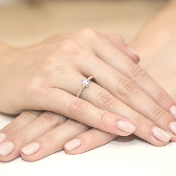 Inel Aur 9K cu Safir Alb 0.50 ct - Img 3