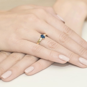 Inel Aur 9K cu Safir 0.70 ct si Diamante Naturale 0.08 ct - Img 3