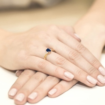 Inel Aur 14K cu Safir 0.60 ct si Diamante Naturale 0.03 ct - Img 4