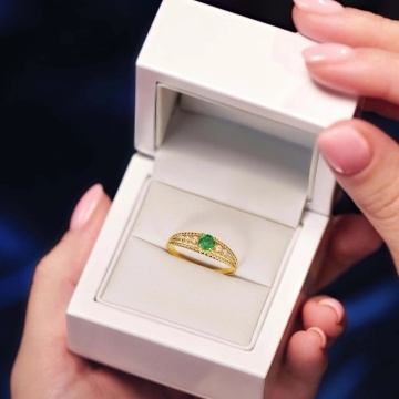 Inel Aur 8K cu Zirconiu Verde – Eleganță Atemporală - Img 3