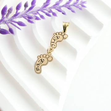 Pandantiv din aur 14k - picioruse/talpite bebelus personalizabile - Img 2