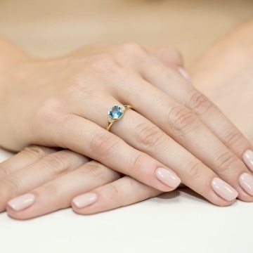 Inel Aur 14K cu Topaz Swiss 1.10 ct si Diamante Naturale 0.01 ct - Img 4
