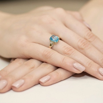 Inel Aur 14K cu Topaz Swiss 2.40 ct si Diamante Naturale 0.01 ct - Img 4