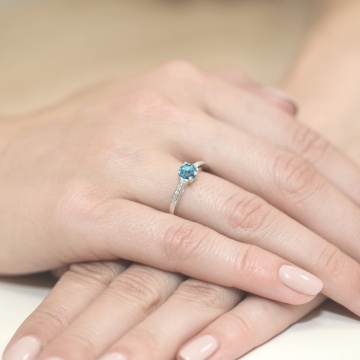 Inel Aur 9K cu Topaz Swiss 0.50 ct si Diamante Naturale 0.05 ct - Img 7