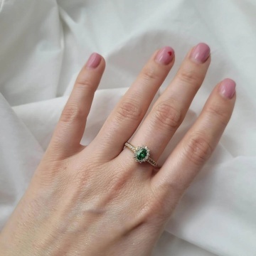 Inel de Logodnă Aur 8K cu Piatră Verde – Eleganță Atemporală - Img 6