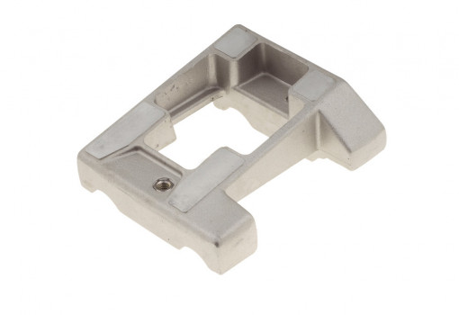 Piastra motore AL inclinata 92x28 mm forata