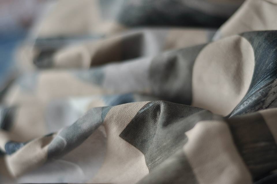 Set Fotoliu Matusalem cu Otoman (suport picioare) si Perna, Material Textil - Army Scrabble - 2 | YEO