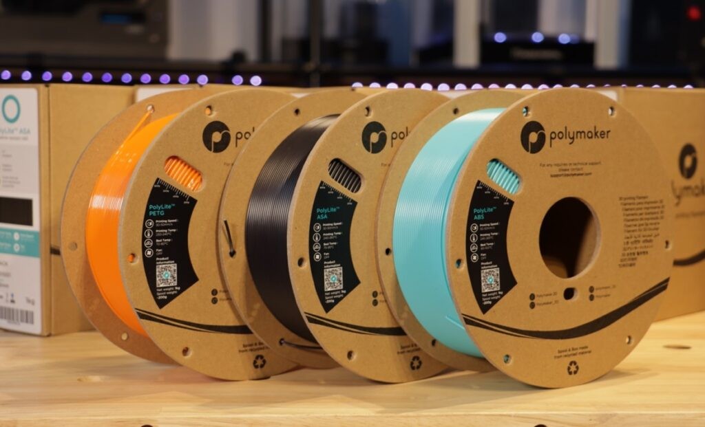 Noile role de la Polymaker – 100% carton reciclat