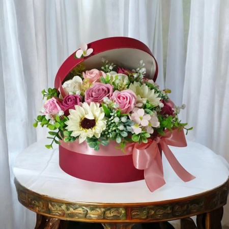 Aranjament cu flori de sapun (cod 2182)