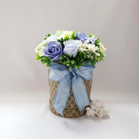 Cutie cu flori de sapun crem-albastru (cod 1657)