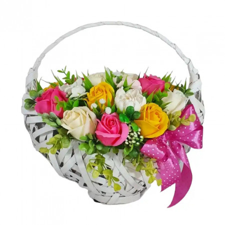 Cos de 8 Martie cu flori de sapun (cod 2045)